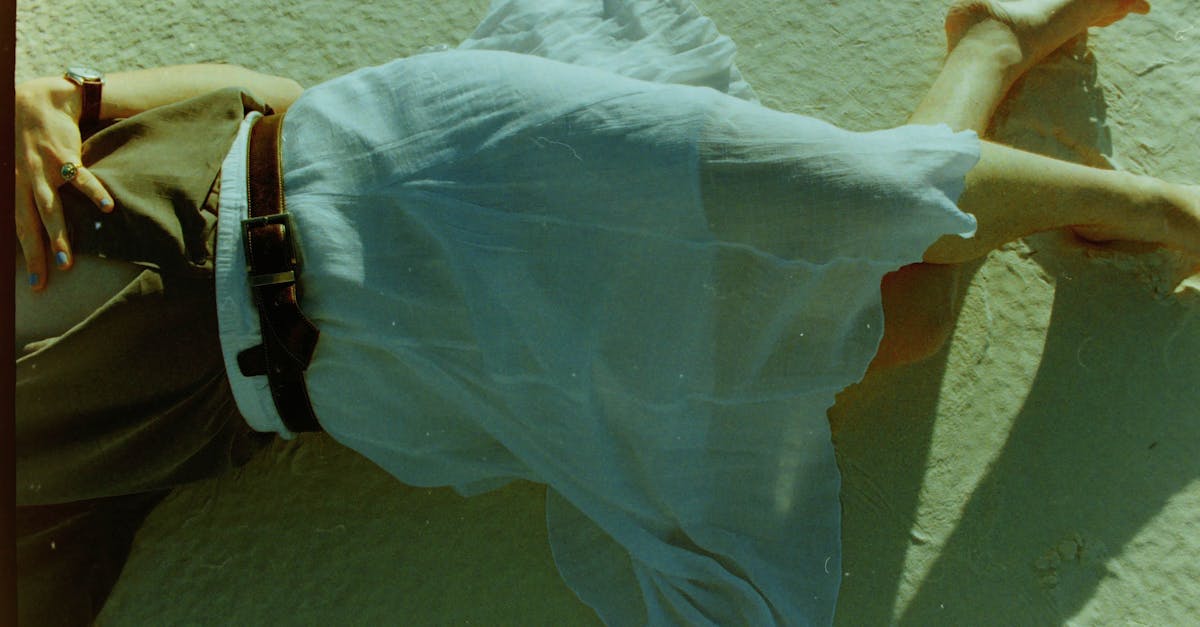 découvrez notre ponceuse à bande performante, idéale pour le ponçage rapide et uniforme du bois ou du métal. adaptée aux bricoleurs comme aux professionnels, elle garantit des résultats précis et efficaces pour tous vos projets.