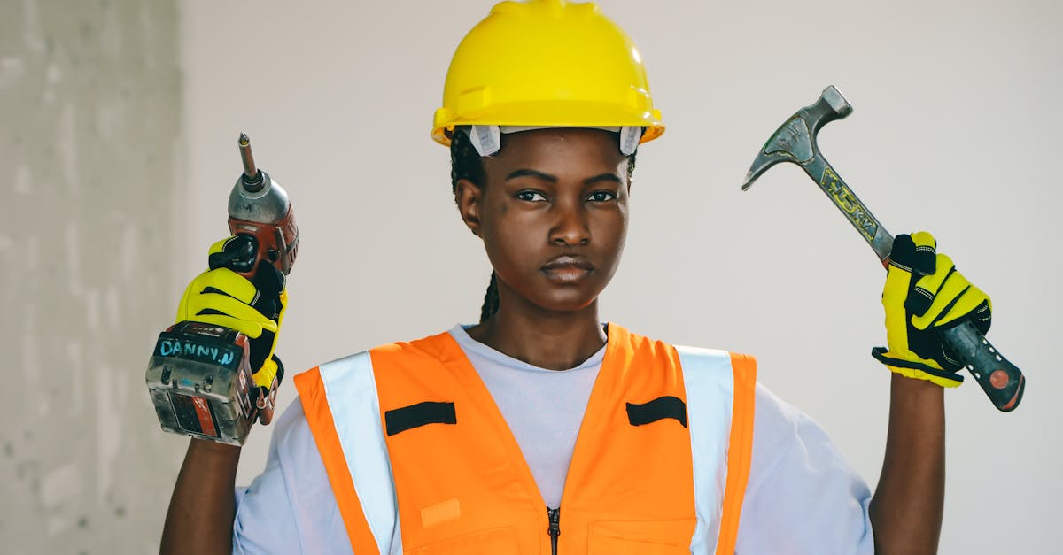 découvrez tout sur la perceuse à percussion : conseils d'achat, fonctionnement, avantages et comparatif des meilleurs modèles pour vos travaux de bricolage.