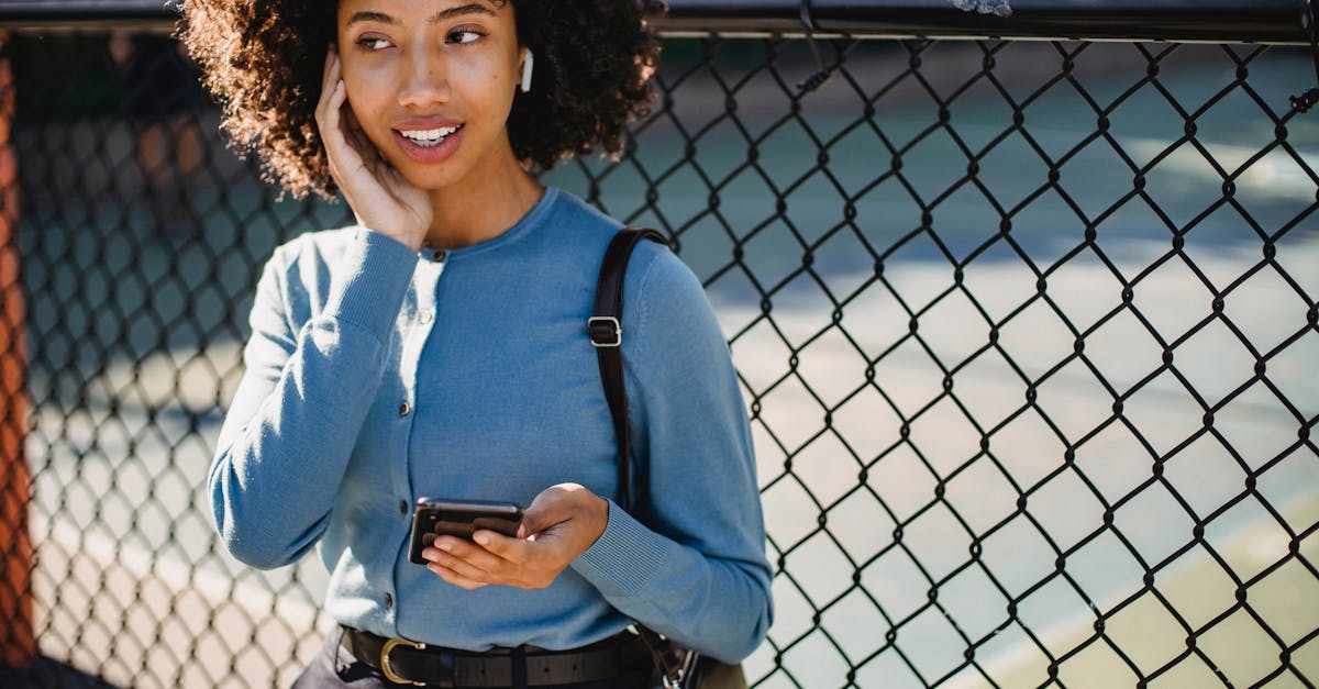 découvrez notre sélection de chaînes et courroies de haute qualité, adaptées à tous vos besoins de transmission et de mécanisme.